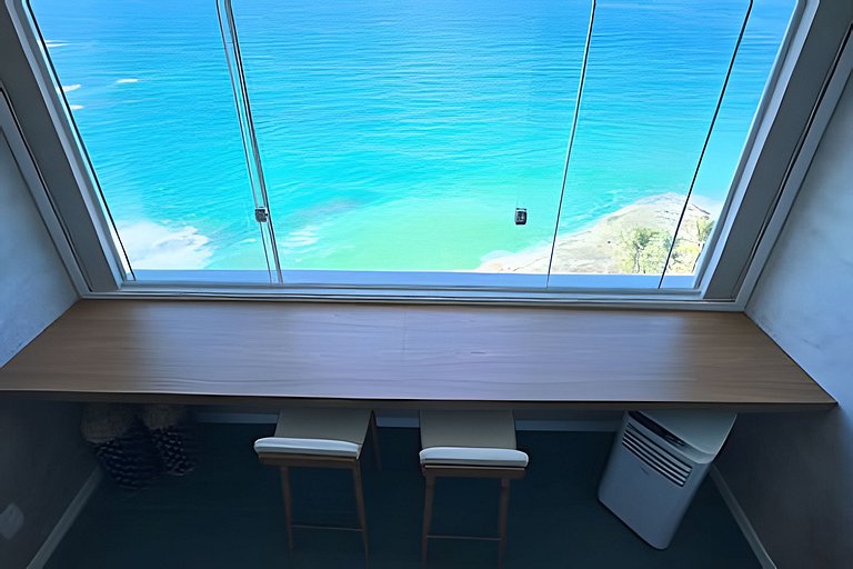 Refúgio na Praia • Vista Mar • Mesa Frente Mar