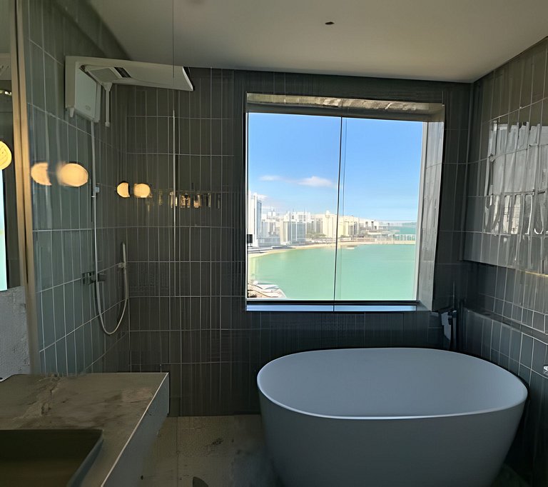 Vista Mar Incrível • Banheira c/Vista • Ar + Lava