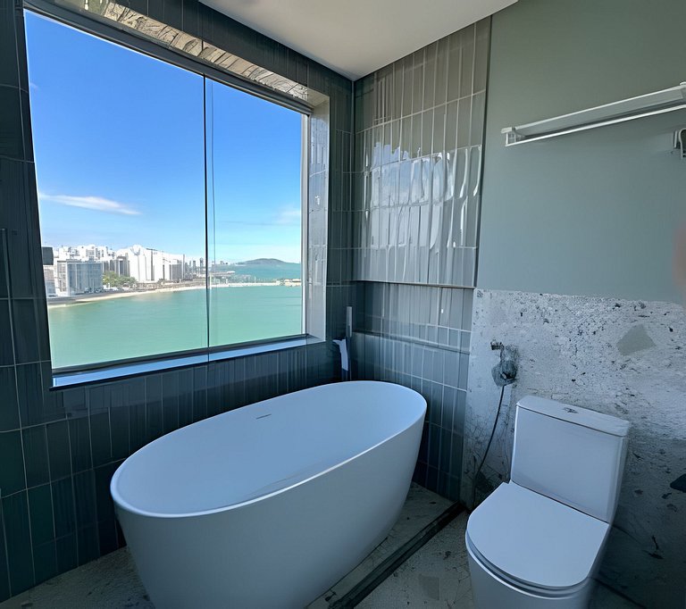 Vista Mar Incrível • Banheira c/Vista • Ar + Lava