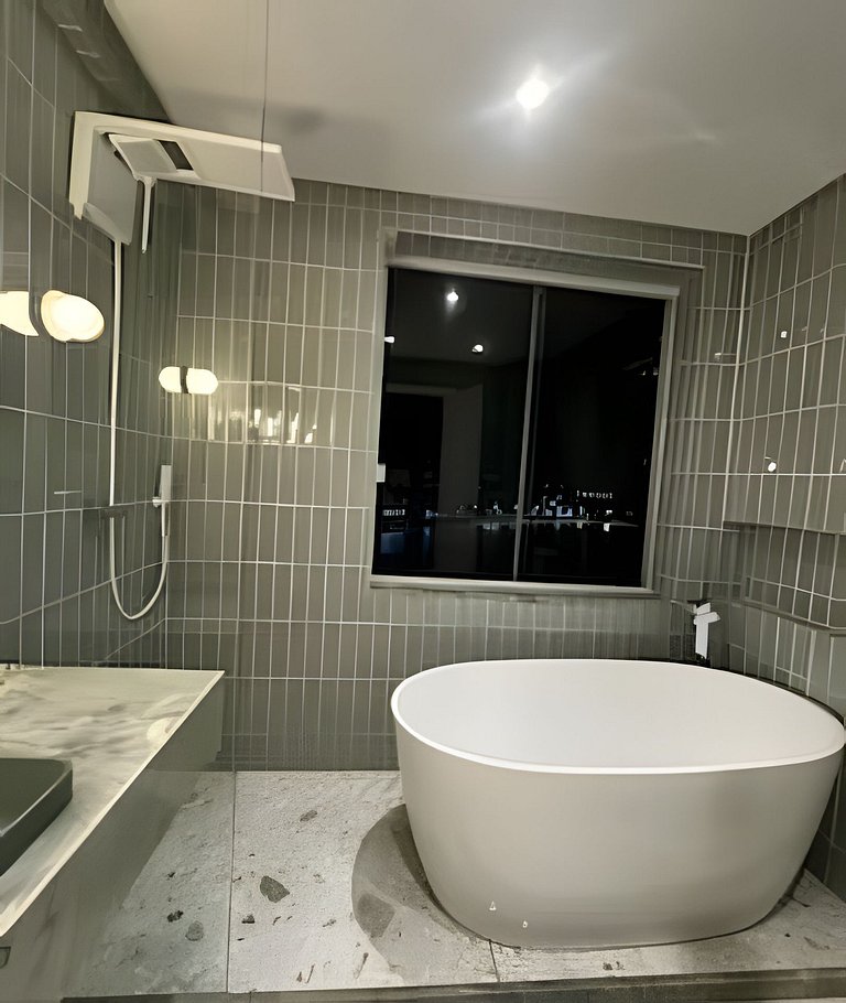 Vista Mar Incrível • Banheira c/Vista • Ar + Lava