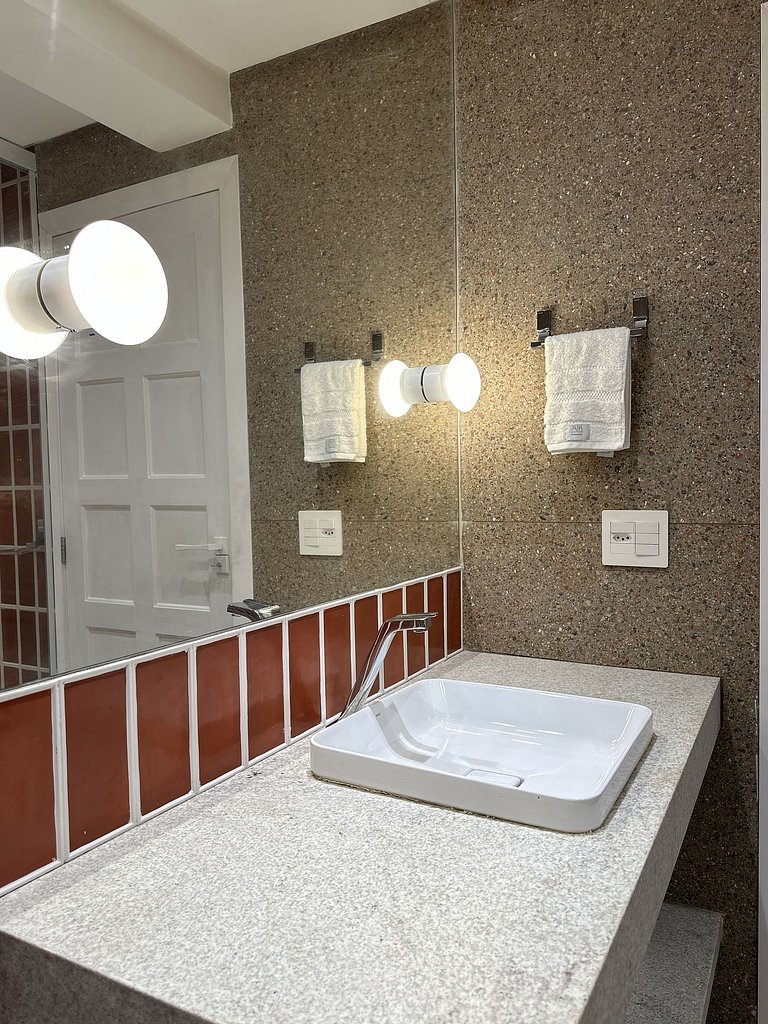 Vista Incrível • Balanço • Ar + Lavadora e Seca